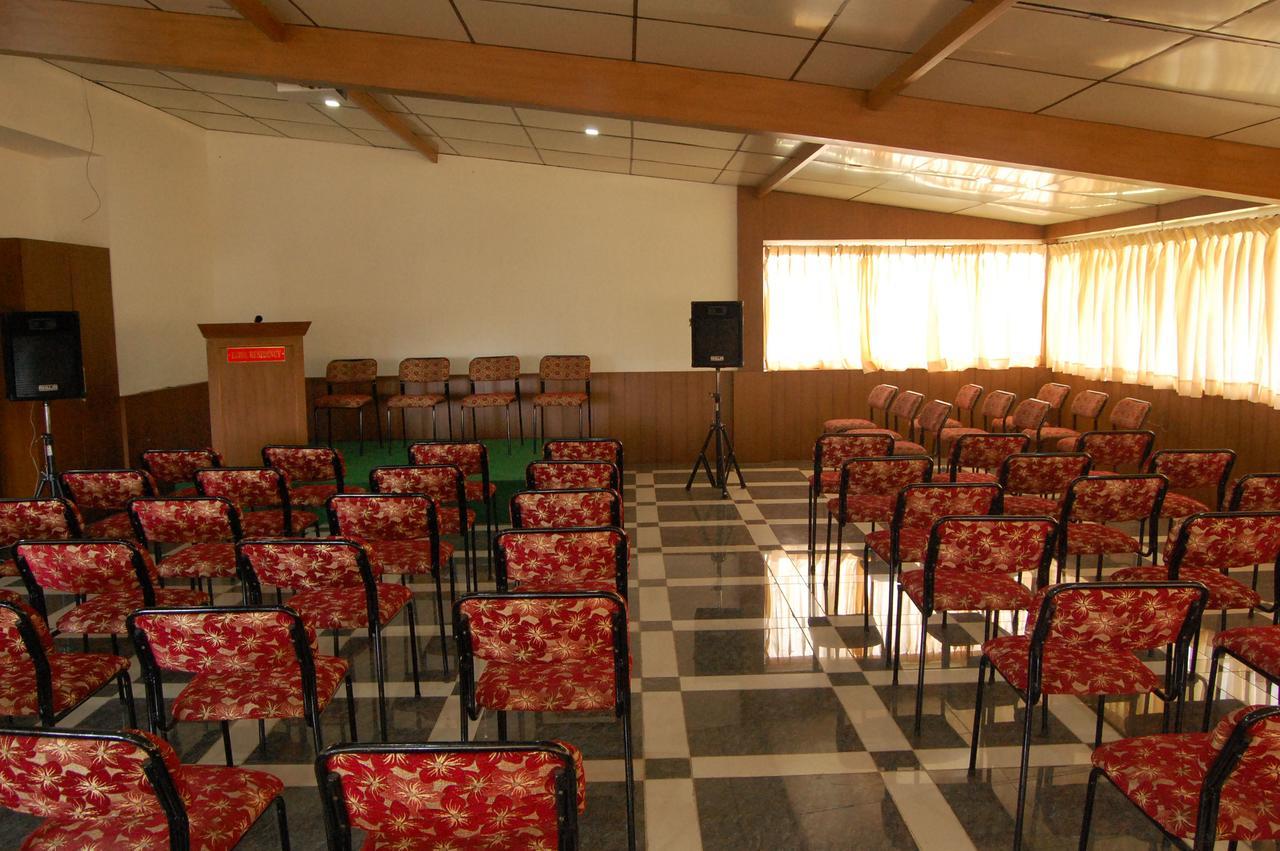 מלון קודאיקנאל Ezhil Residency מראה חיצוני תמונה