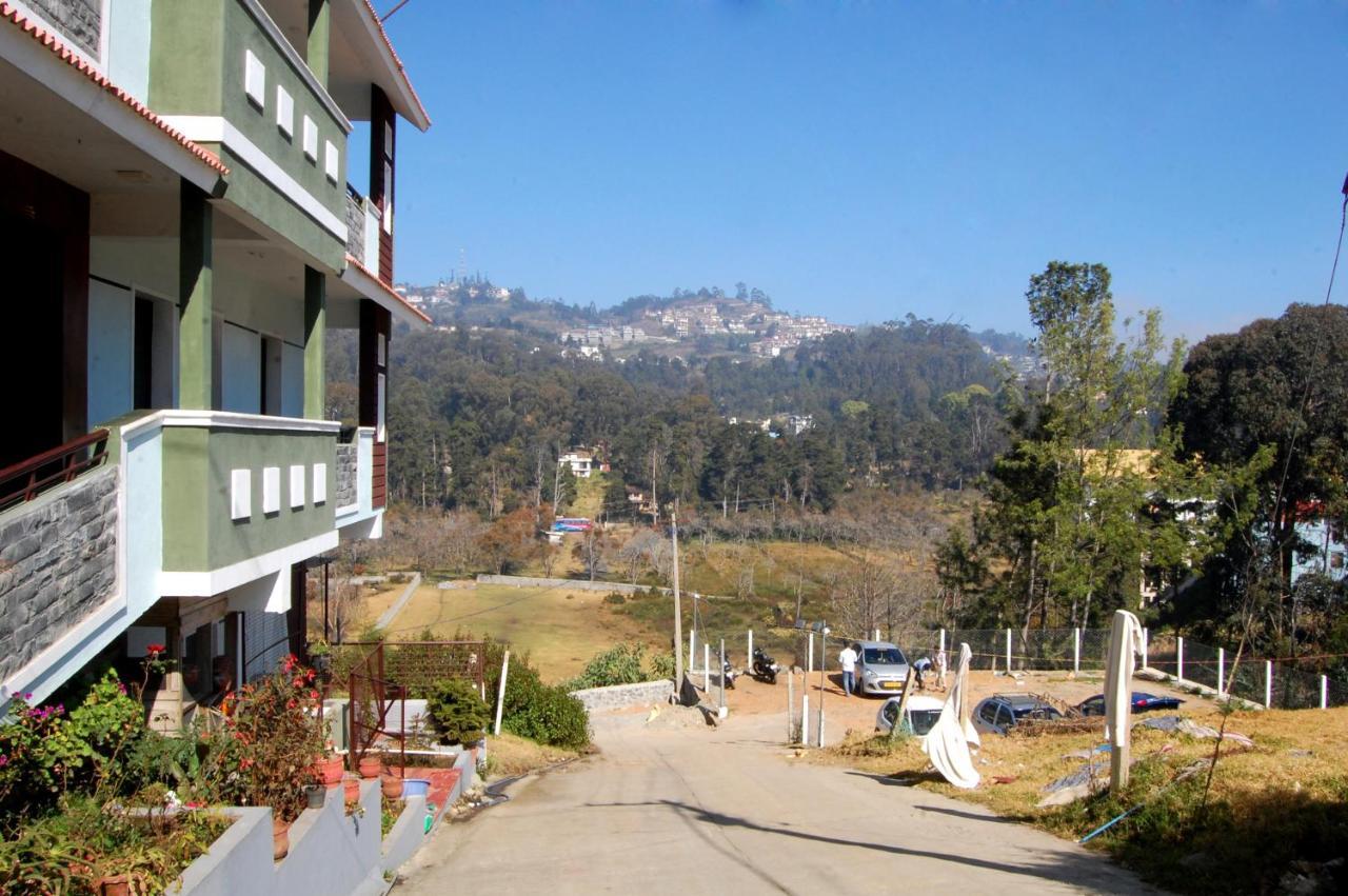 מלון קודאיקנאל Ezhil Residency מראה חיצוני תמונה